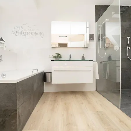 Haus Schoenes Leben Meeresbrise * Grömitz